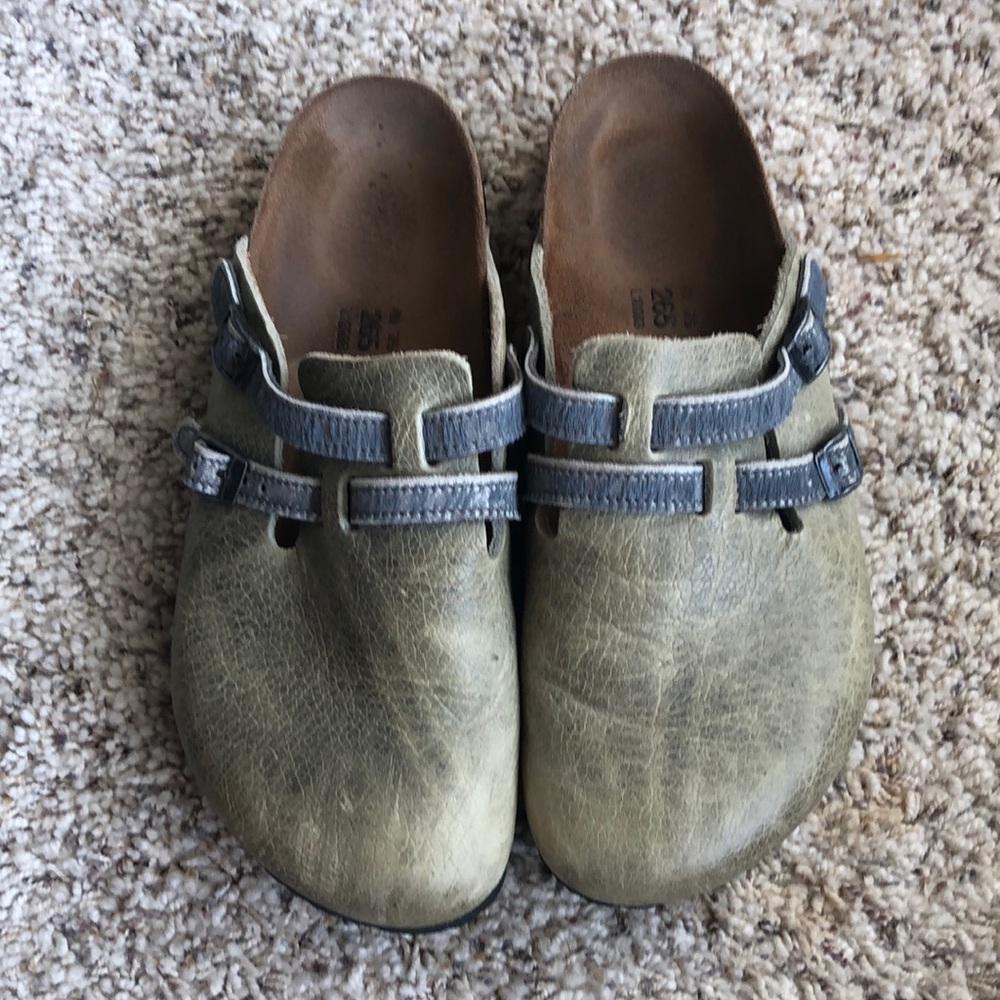 Birkenstock “Boston” shoe
